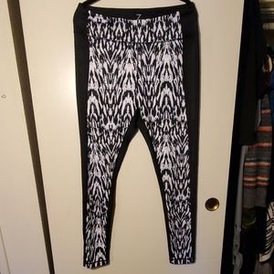 Zella 1X Zebra Print Leggings